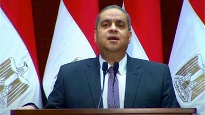 أول جهاز تنفس صناعي مصري 100%.. هيئة الدواء تزف بشرى سارة للمواطنين