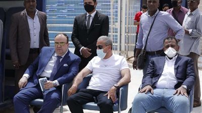 السفير المصري بالسودان يحضر مران الأهلي في الجوهرة الزرقاء