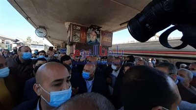 وزير النقل يتفقد محطة السكة الحديد بطنطا (صور)
