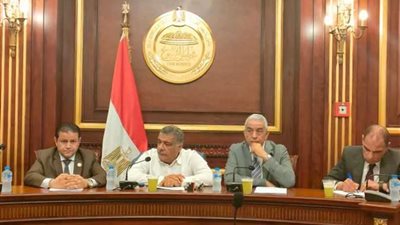 لجنة صناعة النواب تستعرض إنجازات اللجنة خلال دور الانعقاد الثالث.. عصر اليوم