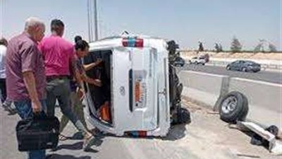 إصابة 9 أشخاص إثر انقلاب ميكروباص بالشرقية