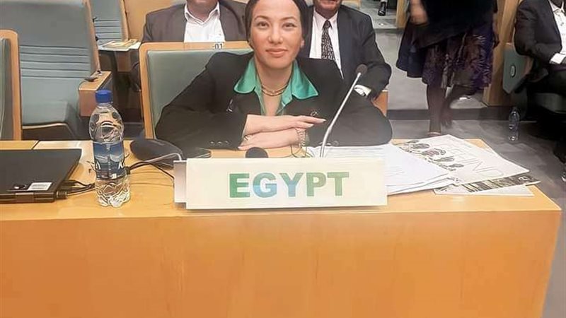 وزيرة البيئة