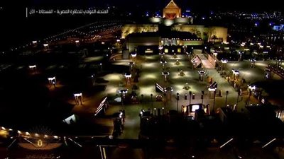 الرئيس السيسي يصل لمتحف الحضارة لاستقبال الموكب الذهبي لنقل المومياوات.. فيديو