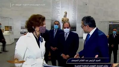 بعد افتتاح متحف الحضارة.. الرئيس السيسي يستقبل موكب المومياوات الملكية