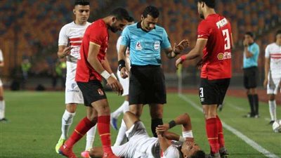 تعرف على طاقم تحكيم مباراة القمة بين الأهلي والزمالك في الدوري