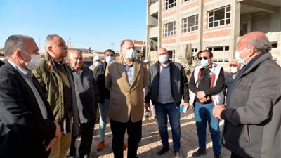 محافظ أسيوط يتفقد مشروع محطتى رفع صرف صحي قريتىن بتكلفة 90 مليون جنيه