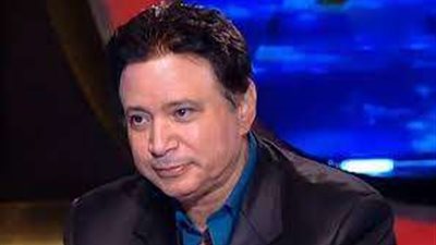 ابنة الفنان إيمان البحر درويش تنفي خبر وفاة والدها