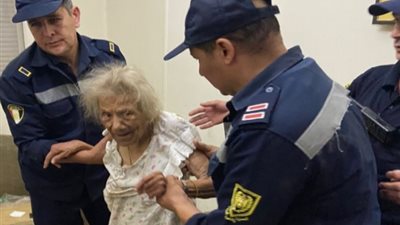 الحماية المدنية تُساعد سيدة مسنة عقب تعثرها داخل مسكنها بمدينة نصر