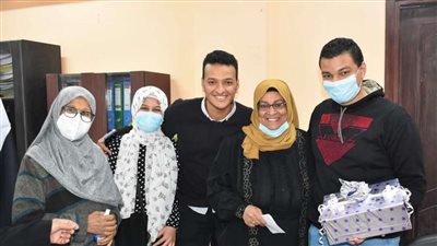 رئيس القابضة للمياه يكرم الأمهات المثاليات بالأقصر