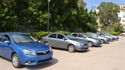 ركن سيارة يتسبب في مشاجرة وإصابة شخصين  بالجيزة