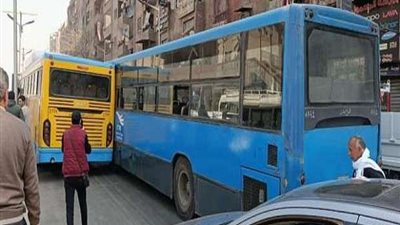 تصادم أتوبيسي نقل عام في الجيزة.. صور