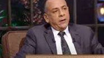 الآثار: الهرم المنحنى بدهشور آمن تماما