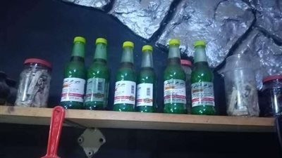 صناعة الفشل الكلوي| أدوات تجميل «بير السلم» تهدد ملايين الفتيات بمصر.. والسر في «السودانيات»