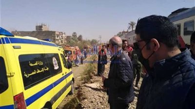 القطار يتسبب في مصرع وإصابة 3 أشخاص  بمزلقان بشتيل