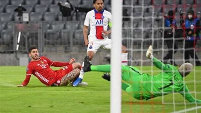 الشوط الأول.. باريس يتقدم بثنائية على بايرن ميونخ