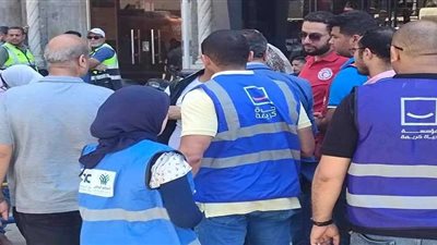 حياة كريمة تقدم الدعم للأسر المتضررة جراء انهيار عقار رشيد