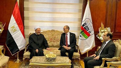 رئيس هيئة قضايا الدولة يستقبل مفتي الجمهورية