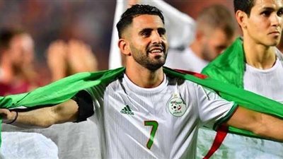 رياض محرز يفوز بجائزة لاعب الشهر في الدوري الإنجليزي