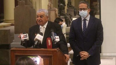 زاهي حواس يعلن اكتشاف المدينة الذهبية المفقودة في الأقصر