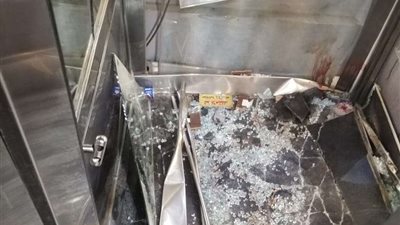 سقوط أسانسير داخل مول تجارى بسوهاج يتسبب في إصابة 9 أشخاص