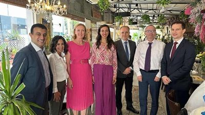 وفد تنسيقية شباب الأحزاب والسياسيين يلتقى عدد من سفراء أوروبا الشرقية