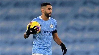 رياض محرز على أبواب الهلال السعودي