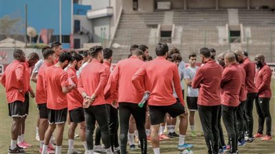 كواليس اجتماع موسيماني مع لاعبي الأهلي قبل مواجهة النصر