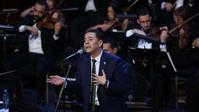 مدحت صالح نجم ثالث ليالى مهرجان الأوبرا الصيفى بالإسكندرية