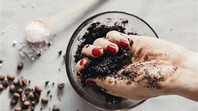 زوجة تعطي لزوجها فنجان قهوة ب400 ألف جنيه