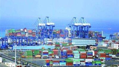 إغلاق ميناء جدة بالسعودية.. شاهد