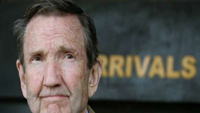 وفاة وزير العدل الأمريكي الأسبق محامي صدام حسين