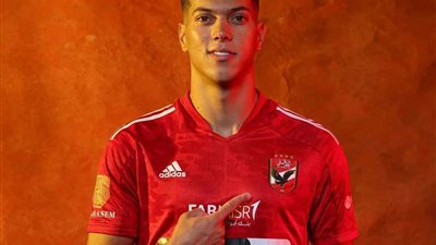 من حجازي لـ عاشور.. 20 لاعبًا بين الأهلي والزمالك عبر التاريخ