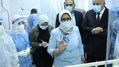 وزيرة الصحة: انتهاء تطوير مستشفى حميات نجع حمادي