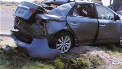 إصابة عريس وعروسه إثر انقلاب سيارة في بني سويف