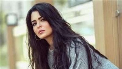 بالأسود الجرئ.. أسماء جلال تتألق في أحدث ظهور لها