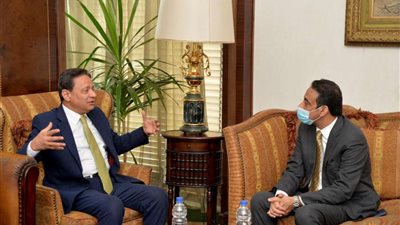 سلطنة عمان تؤكد تضمانها مع مصر بشأن سد النهضة.. خلال لقاء رئيس الأعلى للإعلام والسفير العماني