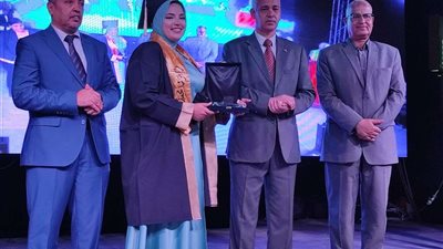 في عيد الخريجين.. نقيب مهندسي أسيوط يشارك في تكريم ٢٠٩ طالبًا