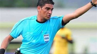 الحكم إبراهيم نور الدين يدير نهائي كأس الرابطة غدًا