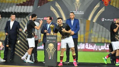 بعد التتويج بالرابطة.. صلاح محسن يحقق رقمًا تاريخيًا في الكرة المصرية