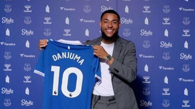 رسميًا| إيفرتون يعلن عن ‎ضم الهولندي أرنو دانجوما