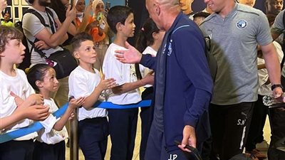 وصول حافلة بيراميدز للدفاع الجوي استعدادا لمواجهة الأهلي