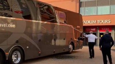 جماهير ليفربول تهاجم حافلة ريال مدريد