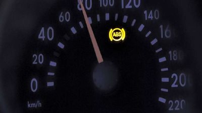 أعطال الفرامل المانعة للانغلاق «ABS»