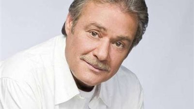 من حياة فاروق الفيشاوي.. مواقف إنسانية تجدد ذكراه دائمًا