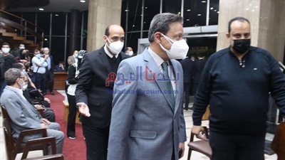 بدء عزاء الكاتب الراحل مكرم محمد أحمد بمؤسسة الأهرام.. صور