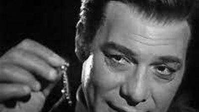 في الذكرى الـ25 لرحيل وحش الشاشة فريد شوقي.. تعرف على عدد زوجاته