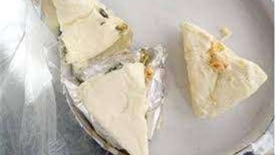 تموين البحيرة: ضبط مواد غذائية منتهية الصلاحية وزيت تمويني لبيعها في السوق السوداء