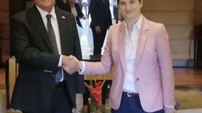 رئيسة وزراء صربيا تلتقي رئيس مجلس النواب المصري قبل توديعه بلجراد