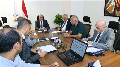 وزارة الري تناشد المواطنين بعدم إلقاء أي مخلفات في المجاري المائية