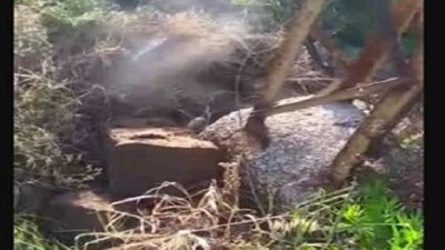 الدخان يخرج من الأرض بلبنان.. وطلب عاجل من أحد المسؤولين